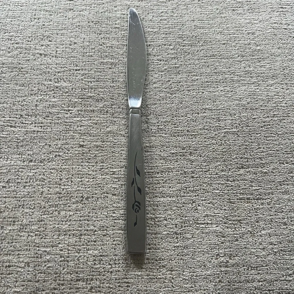 Oneidacraft Deluxe Stainless Lasting Rose Table‎ Knife Mid Century Modern Floral